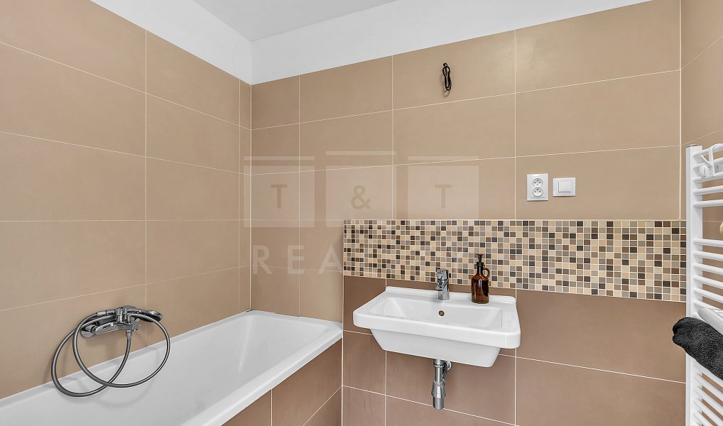 Prodej bytu 4+kk 102 m², Hradec Králové – náhled fotky 17