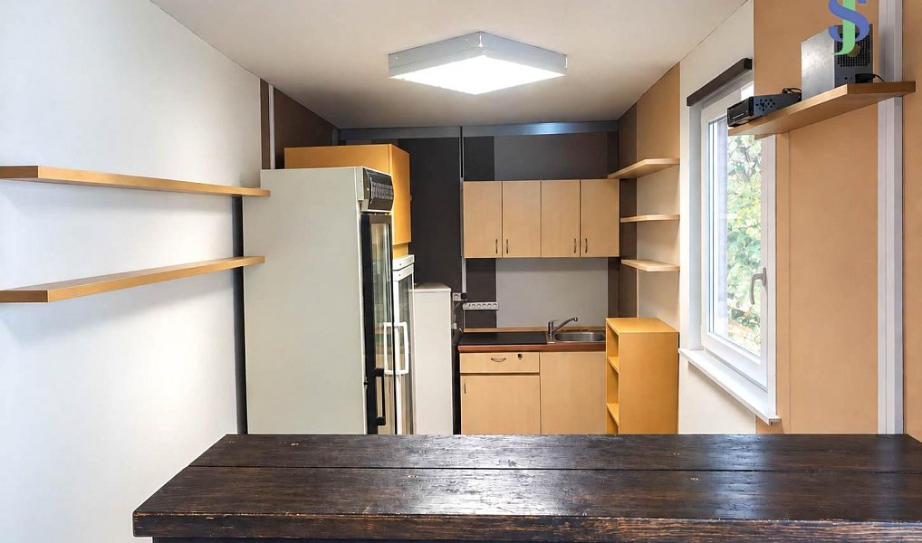 Prodej klubovny, tři smontované buňky, Praha Žižkov, Praha – náhled fotky 4