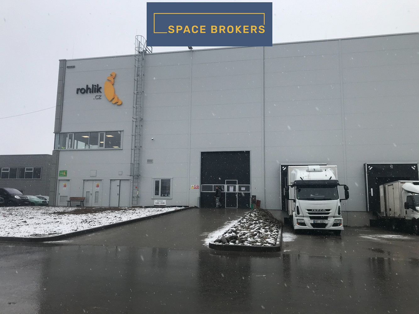 Pronájem skladovacích prostor 1 889 m² — photo 2
