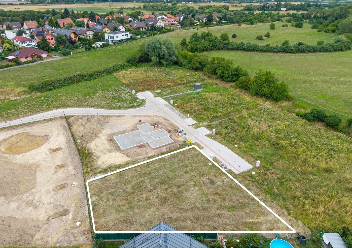 Prodej stavebního pozemku 675 m² – fotografie 3