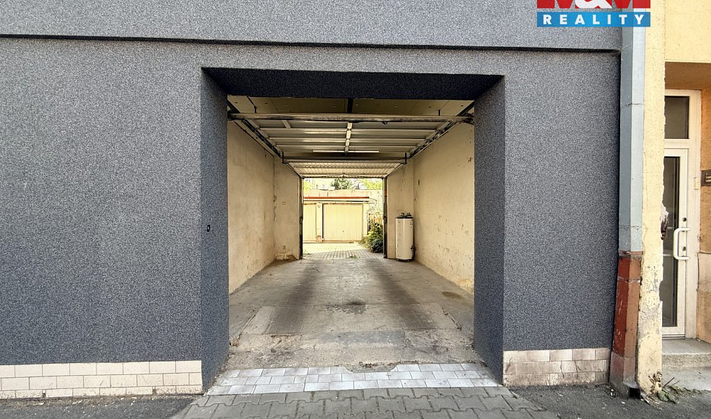 Pronájem parkovacího stání, 16 m2, Pardubice, ul. Teplého, Pardubice – náhled fotky 5