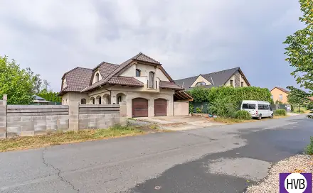 Prodej obchodních prostor 364 m², Maková, Sibřina, okres Praha-východ