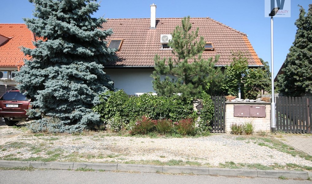 Prodej domu 168 m² s pozemkem 435 m², Rohatec – náhled fotky 2