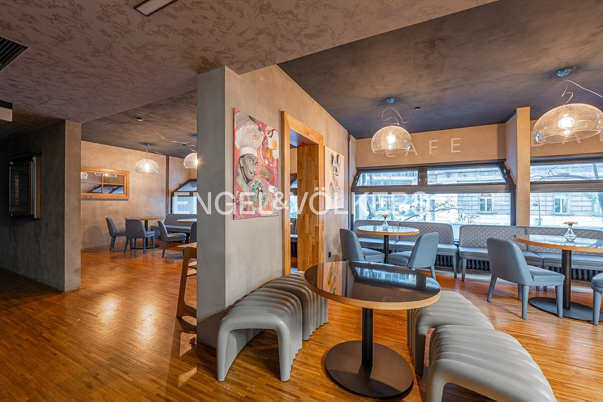 Pronájem komerčního objektu (jiného typu) 213 m² – fotografie 5