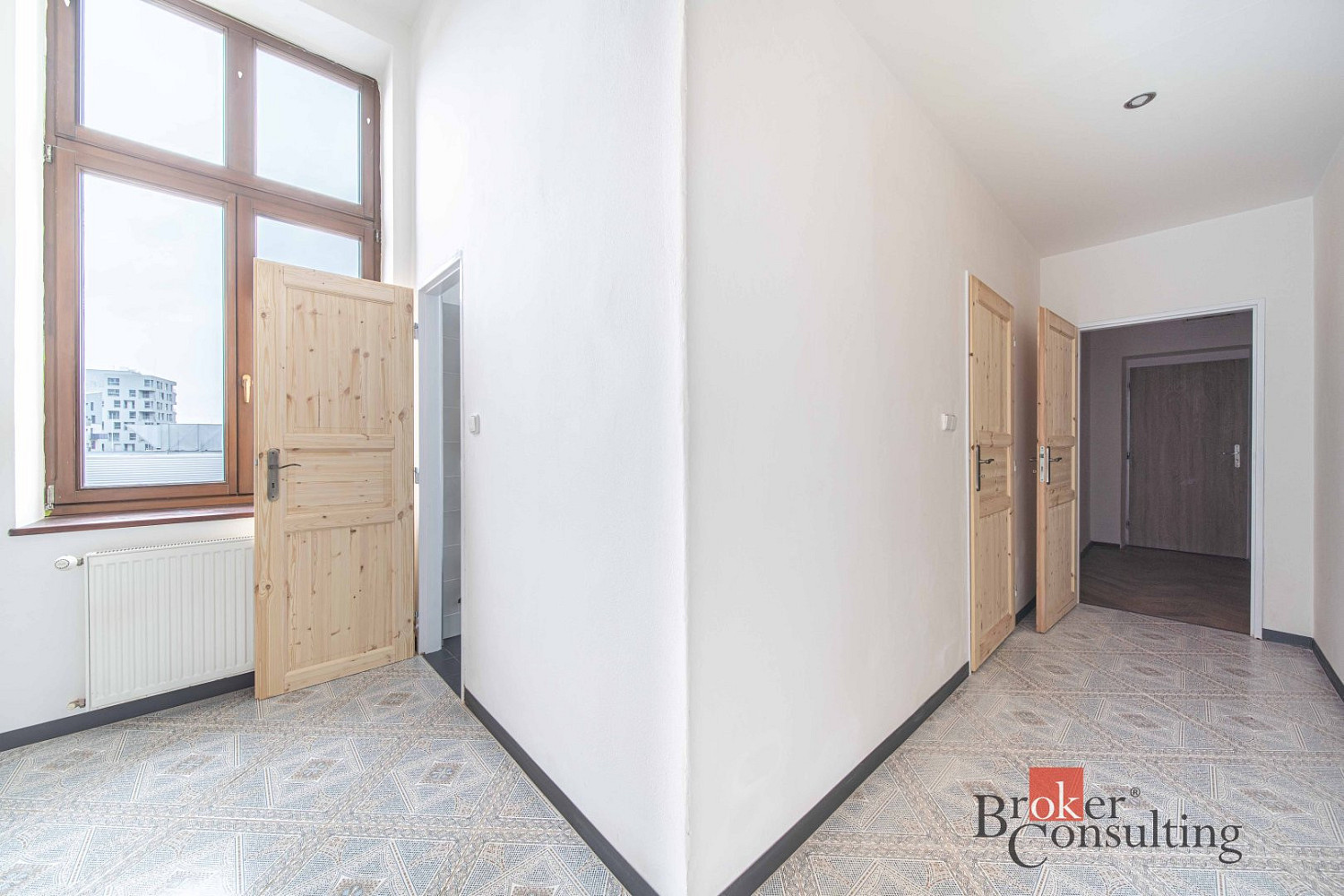Pronájem bytu 2+1 76 m² – fotografie 3
