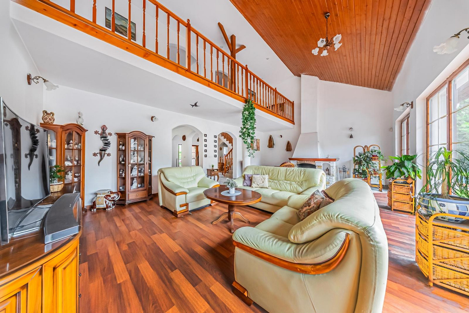 Prodej domu 370 m² s pozemkem 1 856 m² – další