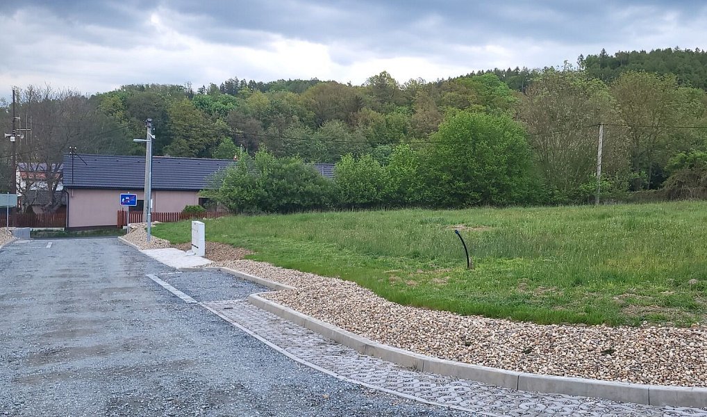 Prodej stavebního pozemku 835 m², Popovice – náhled fotky 8