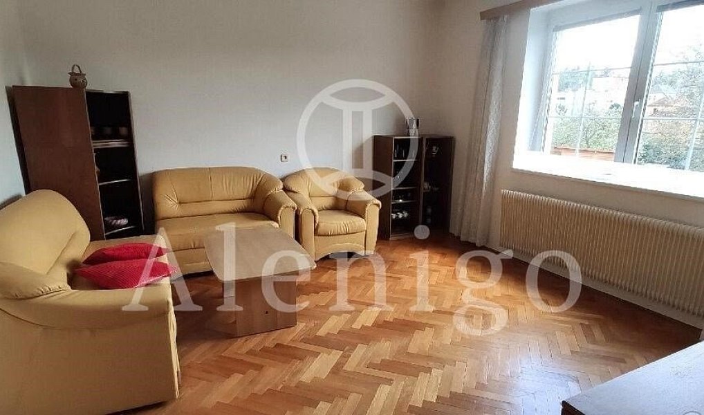 Prodej domu 275 m² s pozemkem 676 m², Praha – náhled fotky 4