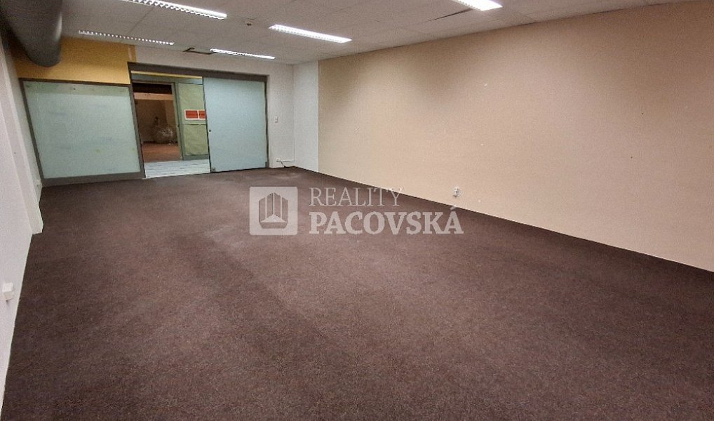 Pronájem obchodních prostor 688 m², Ústí nad Labem – náhled fotky 9