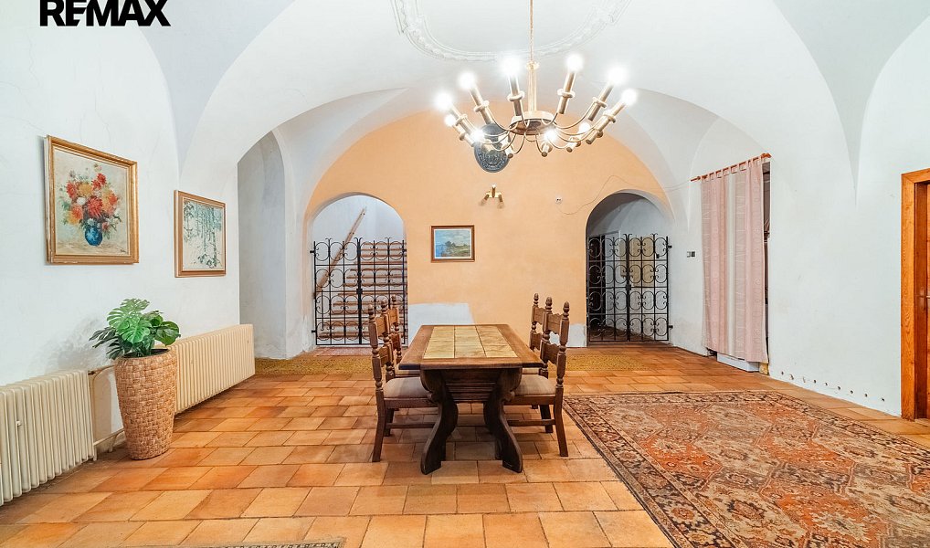 Prodej komerčního objektu (jiného typu) 700 m², Ježovy – náhled fotky 7