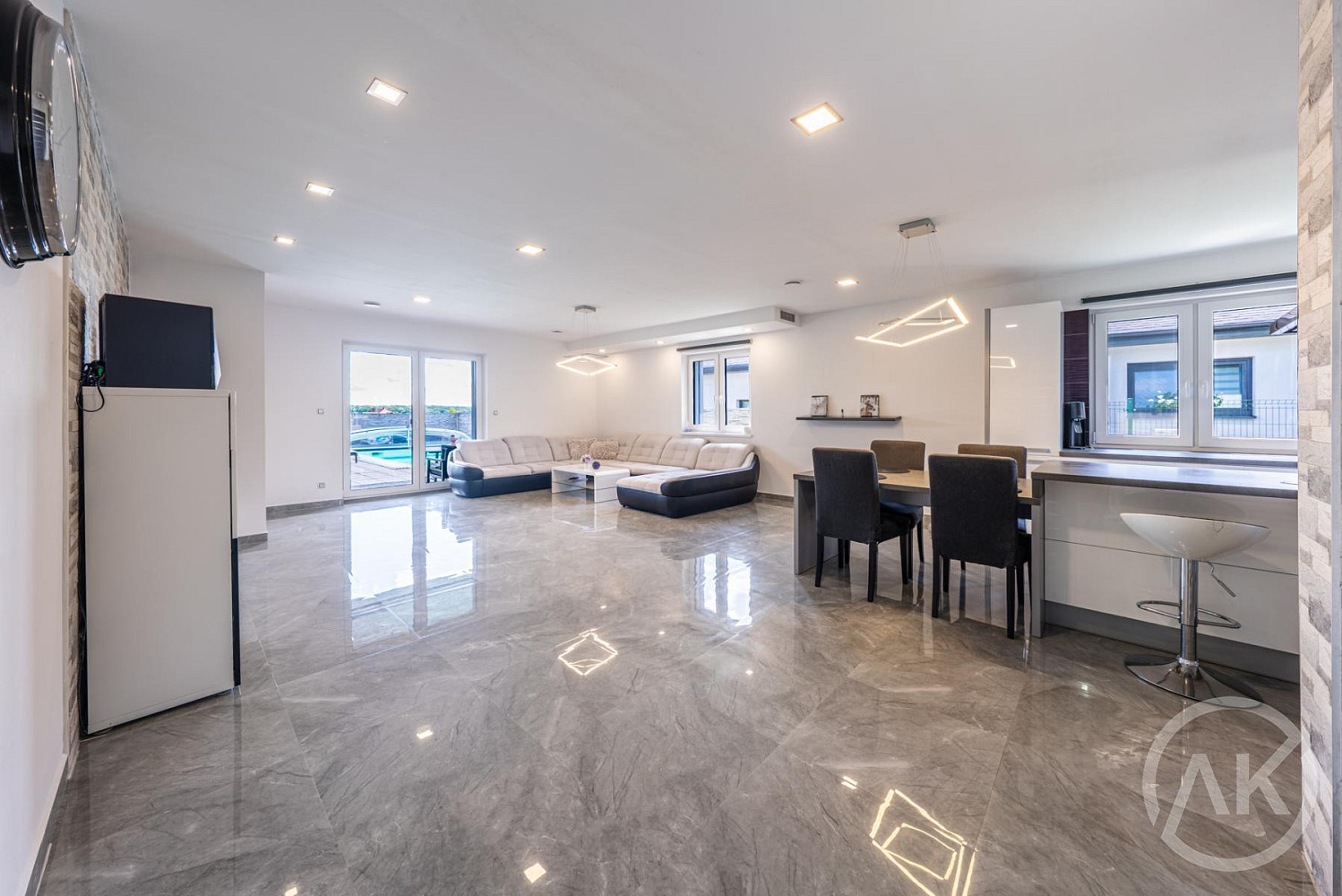 Prodej domu 163 m² s pozemkem 672 m² – fotografie 4