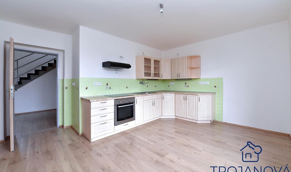 Pronájem domu 250 m² s pozemkem 390 m², Benešov – náhled fotky 13