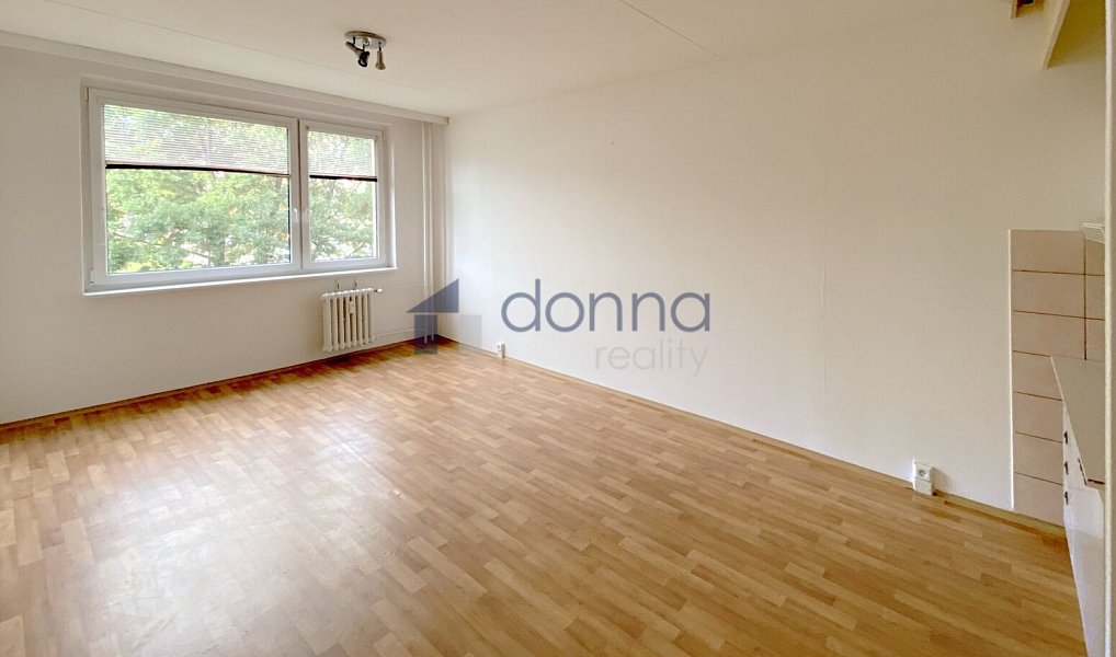 Pronájem bytu 1+kk, 29 m², Modřany - Praha 12, Praha