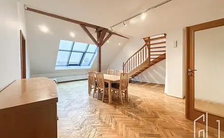 Pronájem bytu 4+1 139 m²