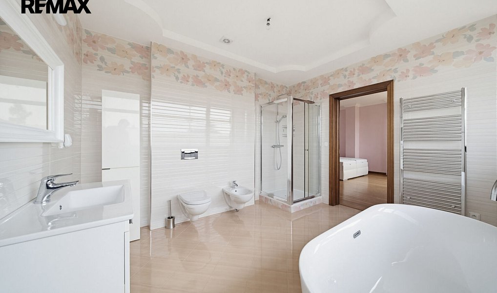 Prodej domu 363 m² s pozemkem 1 608 m², Jesenice – náhled fotky 29