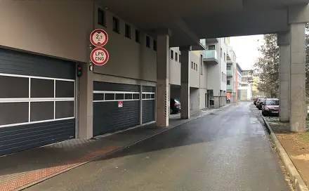 Garáž v Plzni na Slovanech, Koterovská, Plzeň - Lobzy
