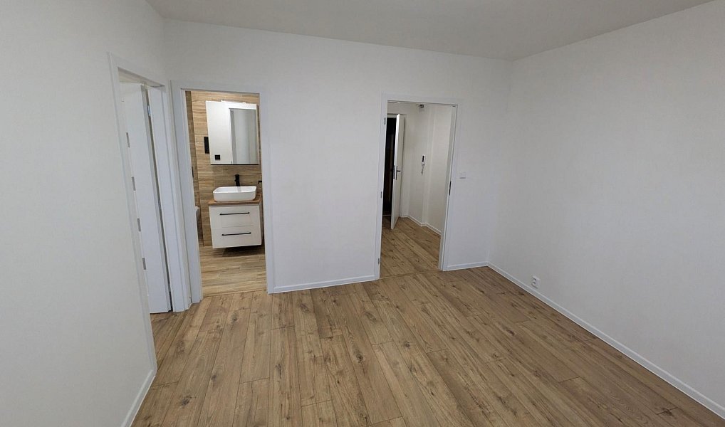 Pronájem bytu 2+kk 33 m², Litvínov – náhled fotky 2