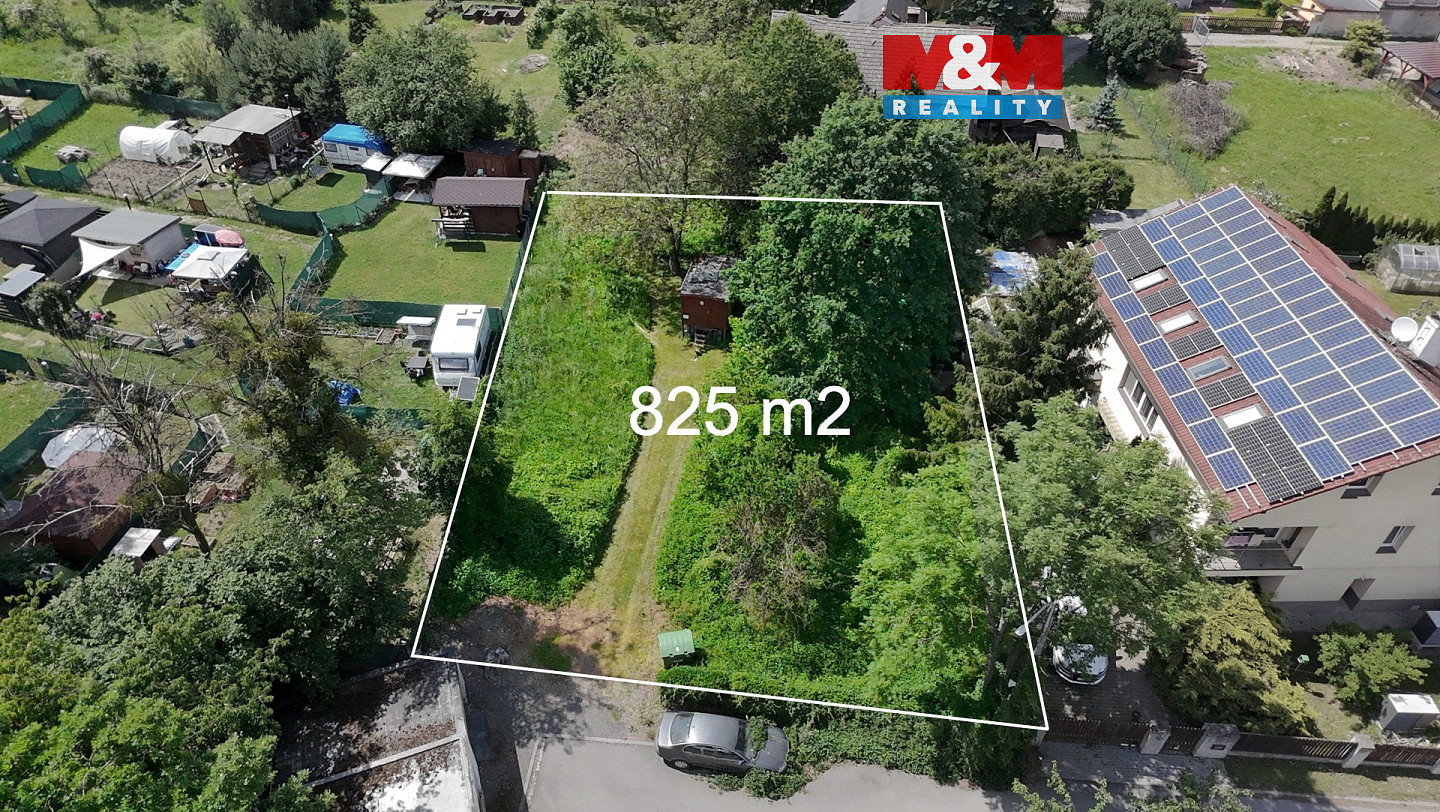 Prodej stavebního pozemku 825 m²