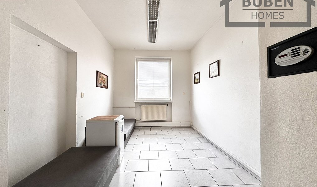 Pronájem skladovacích prostor 710 m², Planá – náhled fotky 2