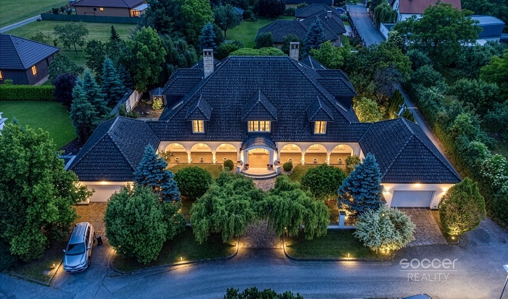 Prodej domu 598 m² s pozemkem 2 298 m², Říčany – náhled fotky 2