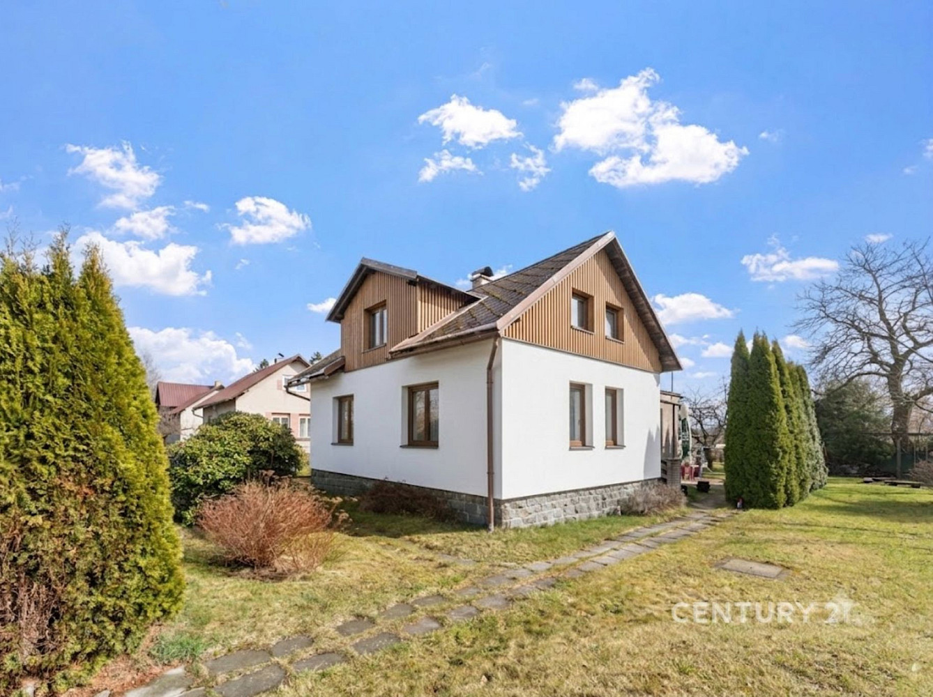 Prodej domu 180 m² s pozemkem 753 m² – fotografie 2