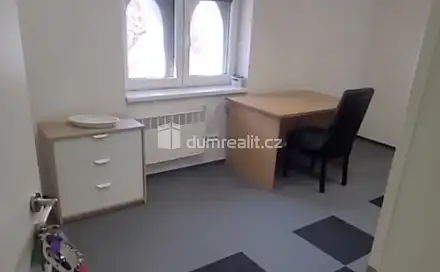 Pronájem bytu 1+kk 16 m², Pilská, Praha 9 - Hostavice