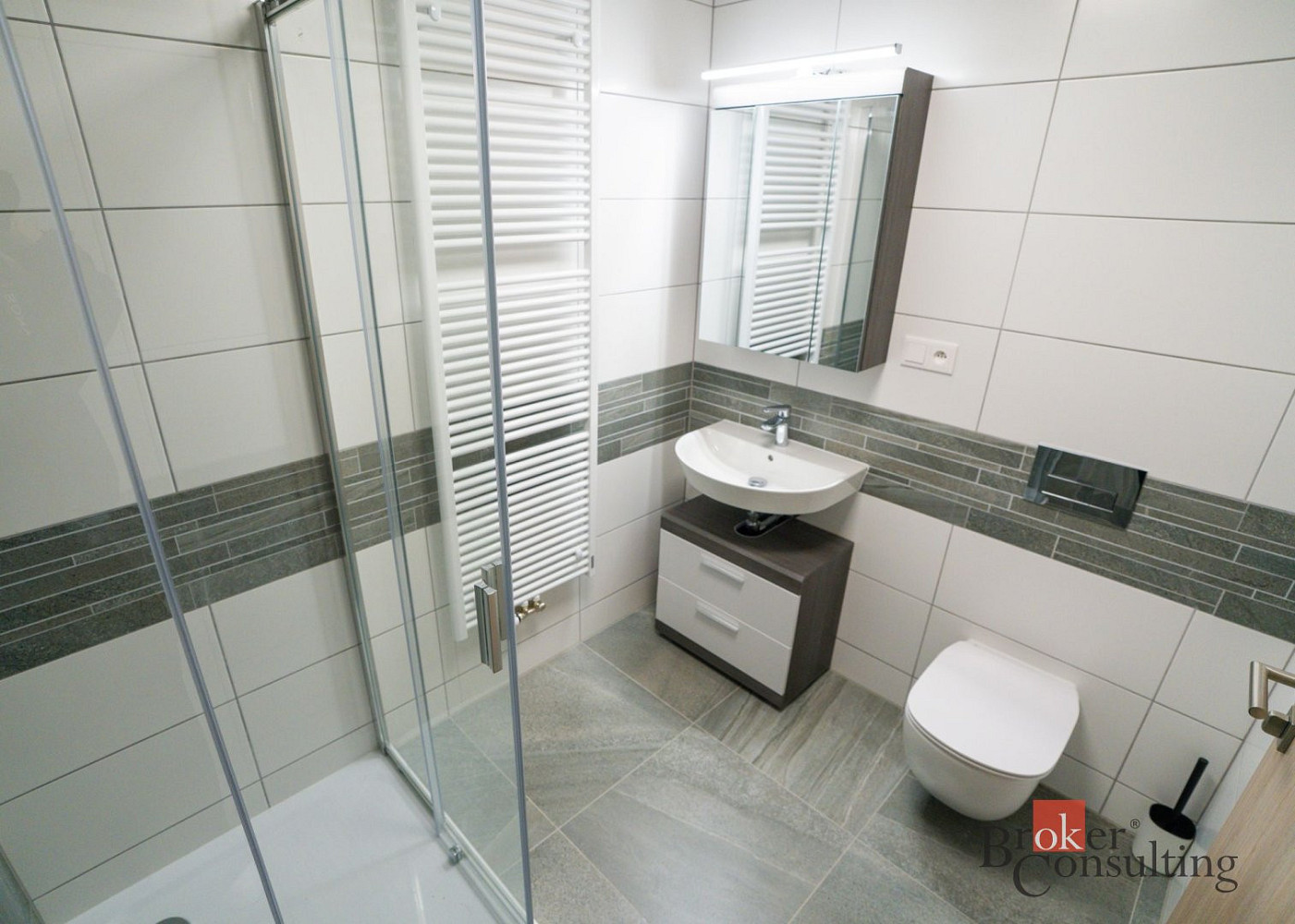 Pronájem bytu 1+kk 31 m² - Widok 3