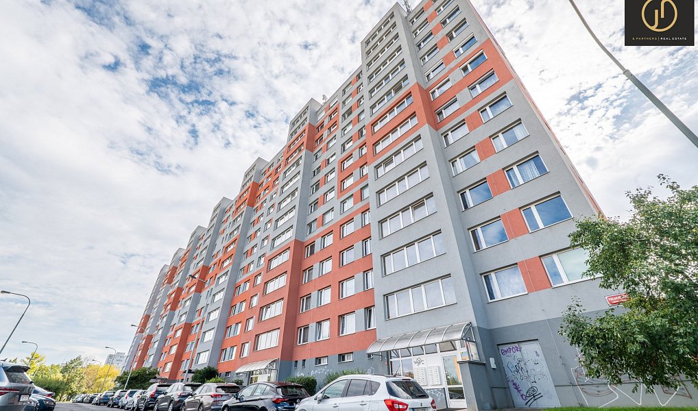 Prodej bytu 4+1 71 m², Praha – náhled fotky 3