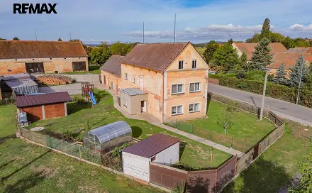 Prodej domu 220 m² s pozemkem 1 917 m², Pernarec, okres Plzeň-sever