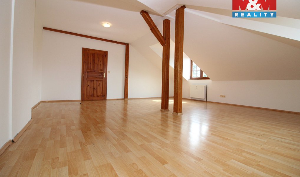 Prodej bytu 2+1 92 m², Nový Bor – náhled fotky 7