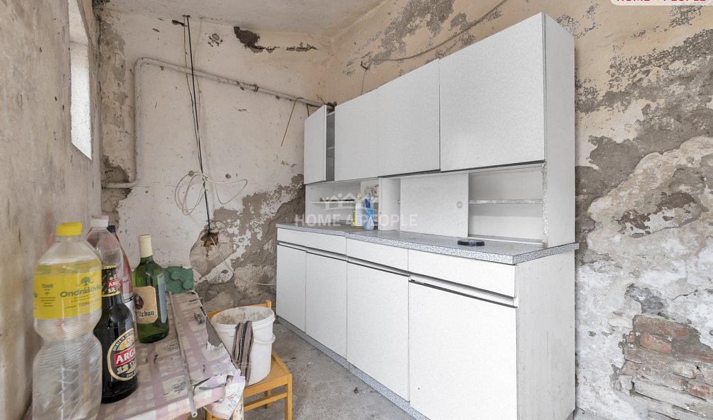 Prodej domu 133 m² s pozemkem 1 126 m², Zlonice – náhled fotky 38