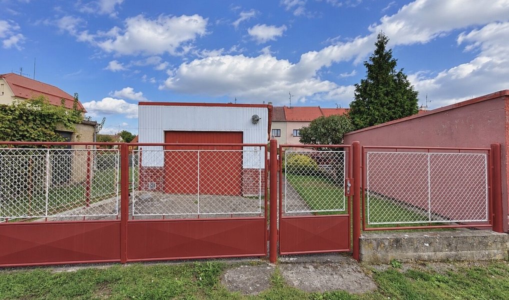 Prodej domu 183 m² s pozemkem 402 m², Spořice – náhled fotky 35