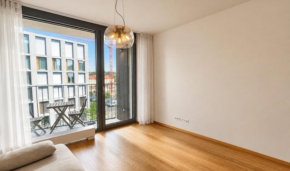 Pronájem bytu 2+kk 56 m², Praha – náhled fotky 3