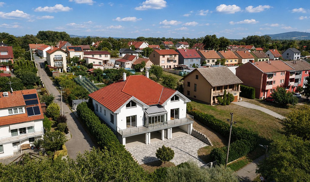 Prodej domu 408 m² s pozemkem 923 m², Pohořelice – náhled fotky 21