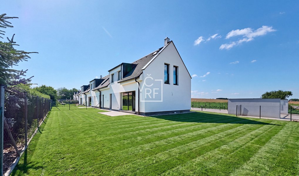 Pronájem domu 148 m² s pozemkem 255 m², Chlumec nad Cidlinou – fotka 1 z 39