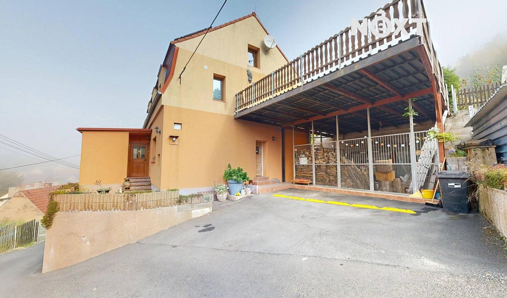 Prodej domu 226 m² s pozemkem 528 m², Bžany – náhled fotky 2