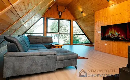 Prodej domu 200 m² s pozemkem 2 420 m², Mrkopalj, Chorvatsko