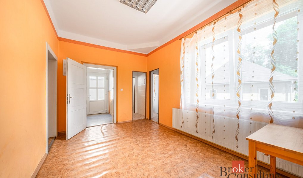 Prodej domu 185 m² s pozemkem 160 m², Plesná – náhled fotky 5