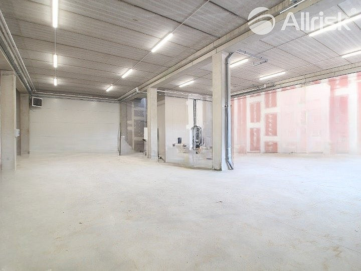 Pronájem výrobních prostor 570 m² — photo 2