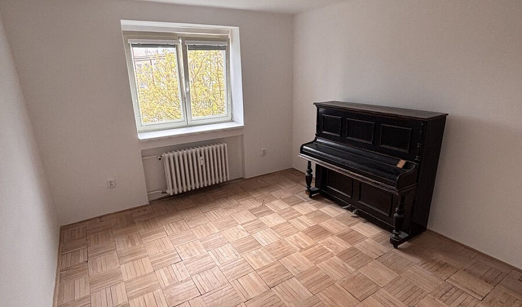 Pronájem bytu 3+1 74 m², Hradec Králové – náhled fotky 2