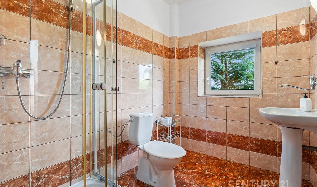 Prodej ubytovacího objektu 457 m², Letovice – náhled fotky 17