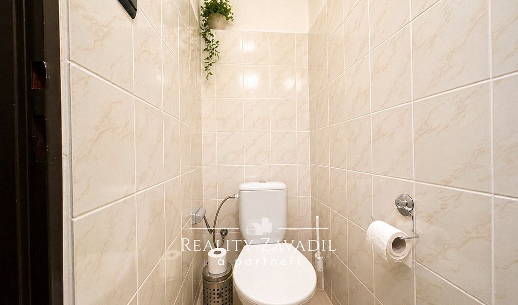 Prodej ubytovacího objektu 561 m², Vrbno pod Pradědem – náhled fotky 14