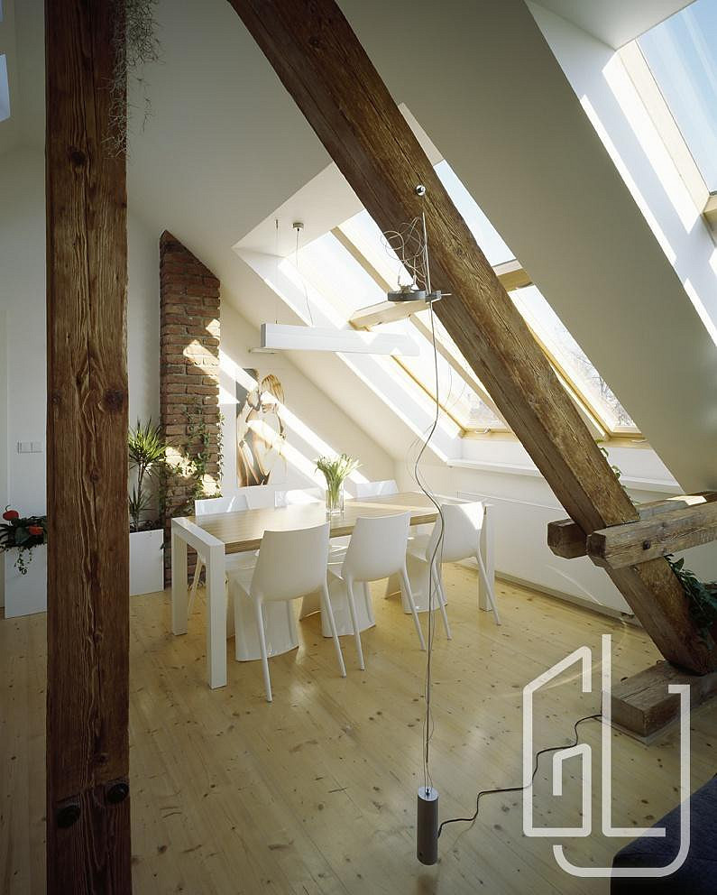 Pronájem bytu 2+kk 93 m² — photo 2