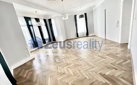 Pronájem kanceláře 45 m², Kaprova, Praha 1 - Josefov
