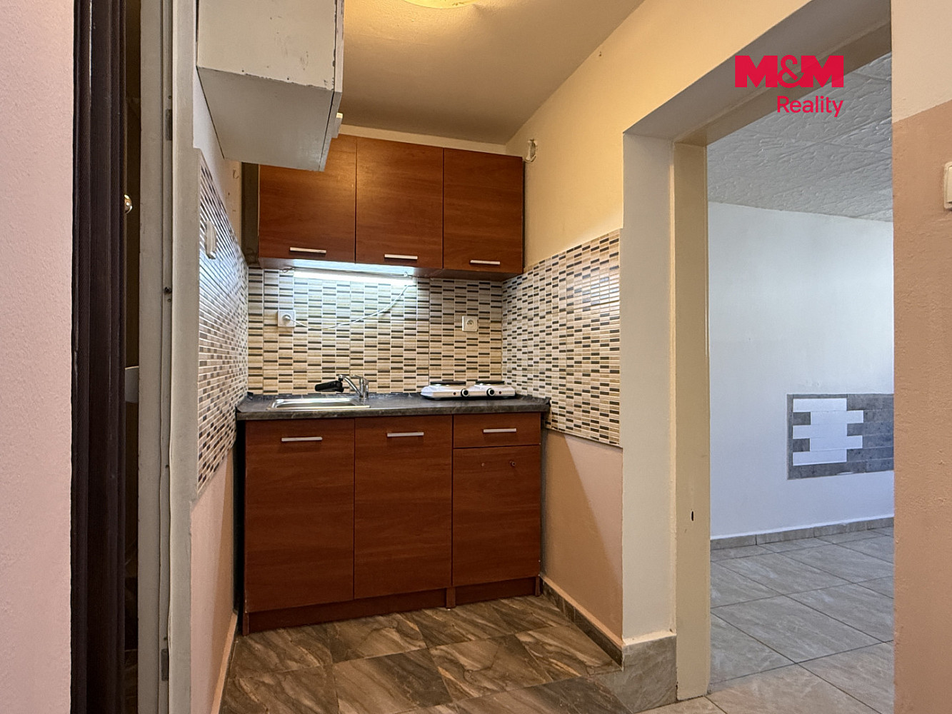Pronájem bytu 1+kk 22 m² – fotografie 2