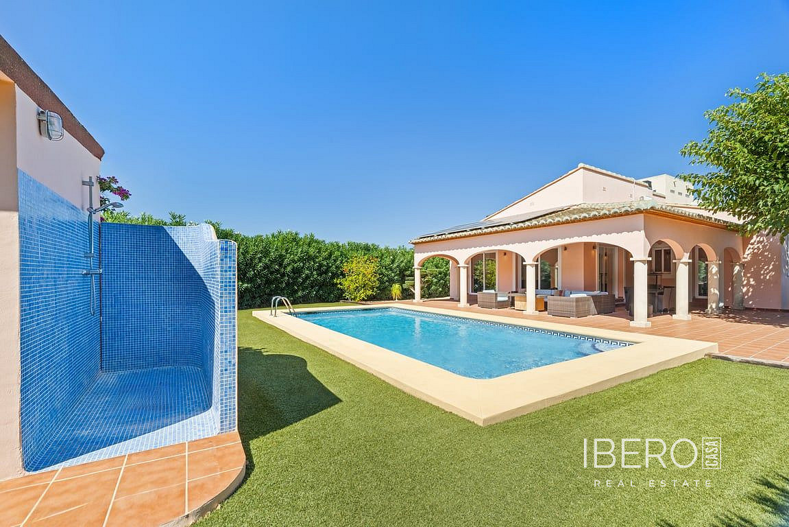 Prodej domu 276 m² s pozemkem 1 132 m² — photo 4