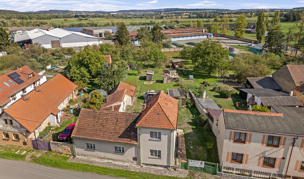 Prodej domu 142 m² s pozemkem 1 894 m², Vstiš – náhled fotky 2
