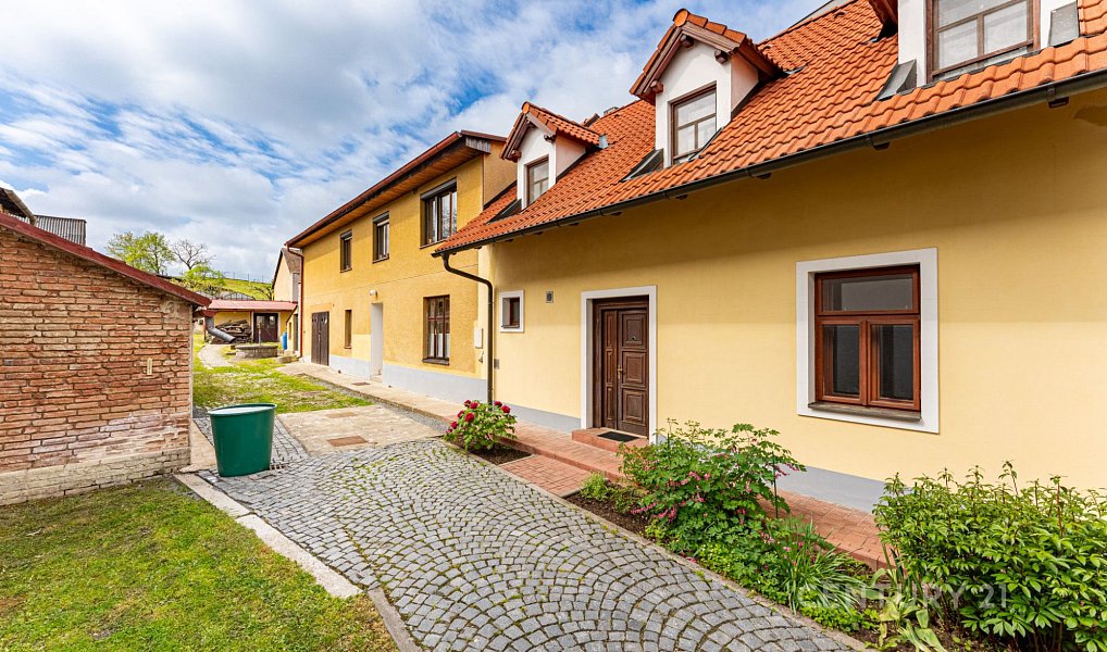 Prodej domu 245 m² s pozemkem 2 664 m², Hrusice – náhled fotky 20