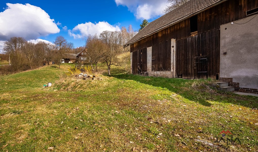 Prodej domu 190 m² s pozemkem 1 966 m², Mírová pod Kozákovem – náhled fotky 14