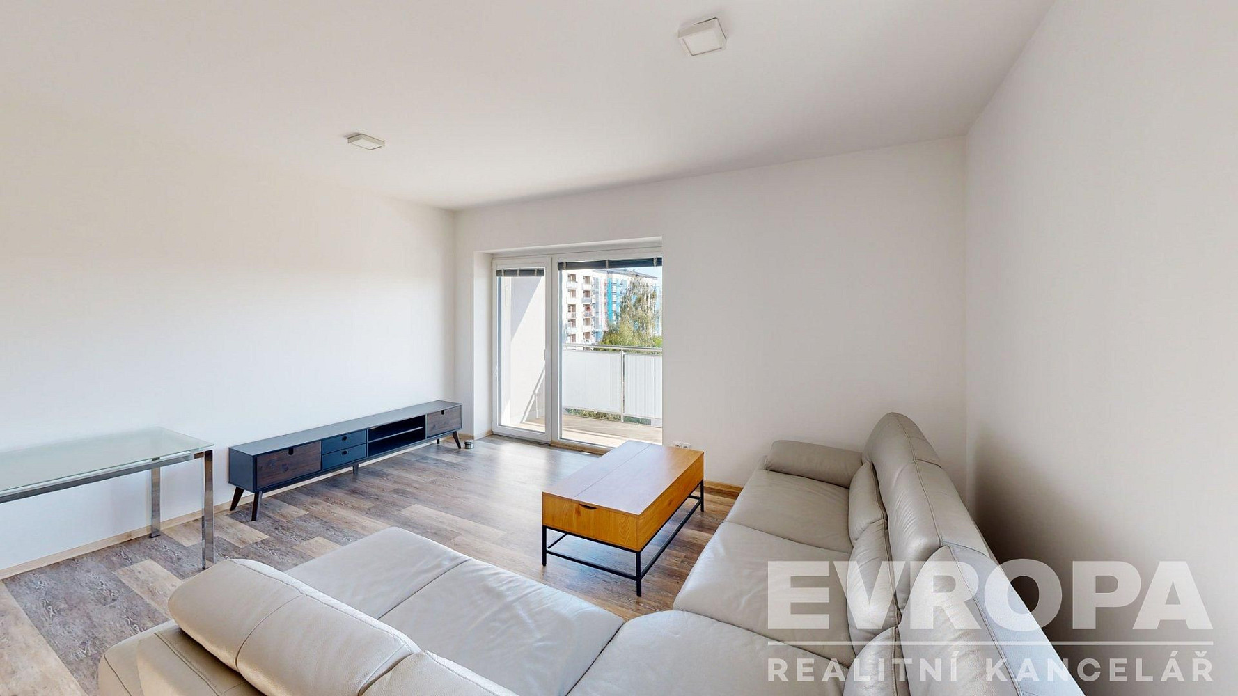 Pronájem bytu 3+kk 81 m² – fotografie 4